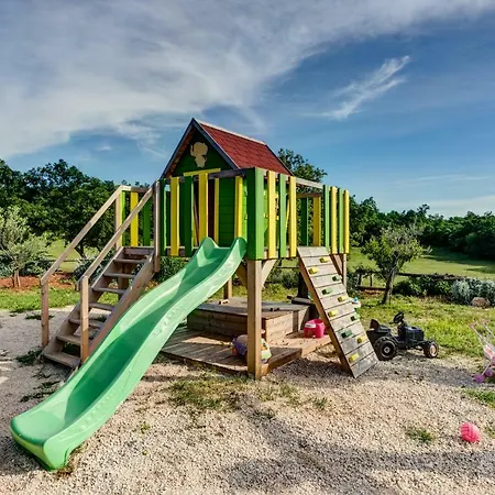 Casa Romantica Gæstehus Vilanija